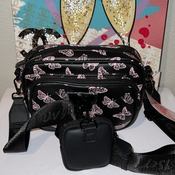 BETSEY JOHNSON Butterfly Quilted Crossbody Bag - Picture 15 of 15